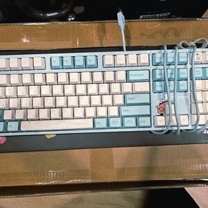 DUCKY mechanical keyboard with silent red keycaps - stay pangan kawaii theme
